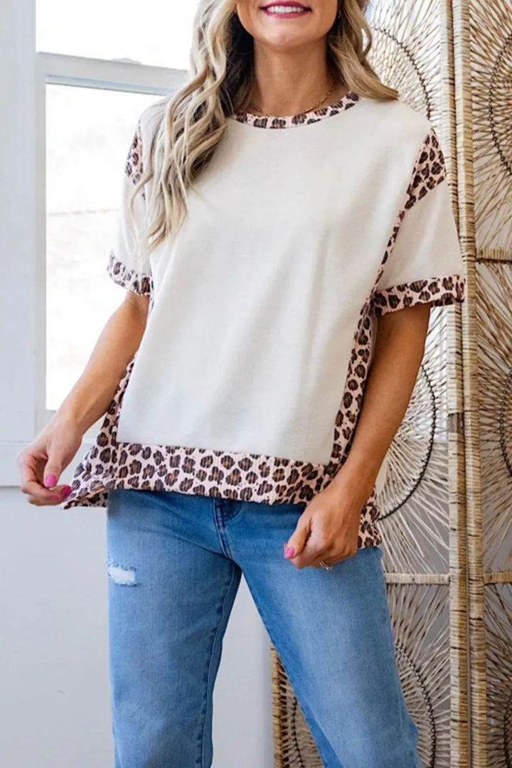 Short sleeve top with leopard contrast panels and crew neck trim