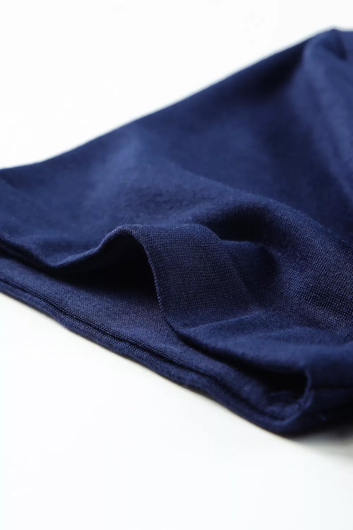 Rolled-sleeve crew neck tee with curved hem