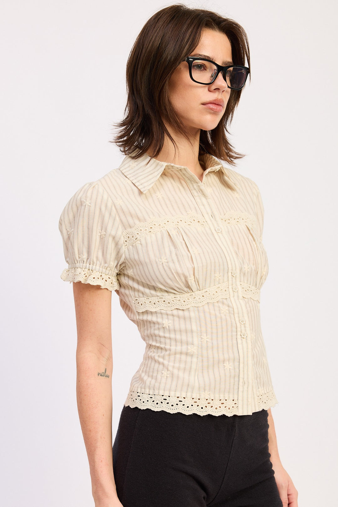 Pinstripe eyelet trim cap sleeve button-up shirt - NATURAL STRIPE