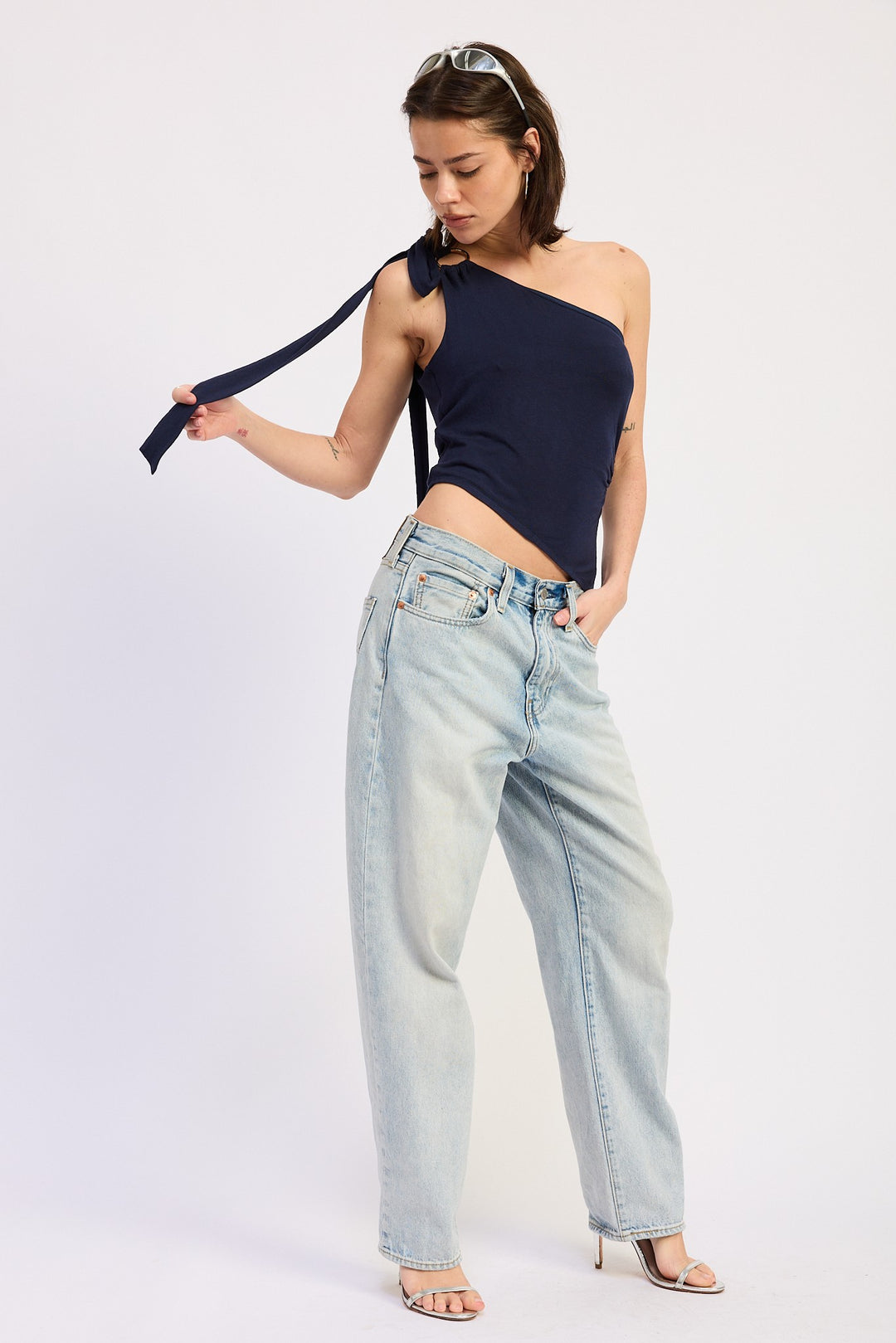One-shoulder asymmetrical top with O-ring shoulder tie - NAVY