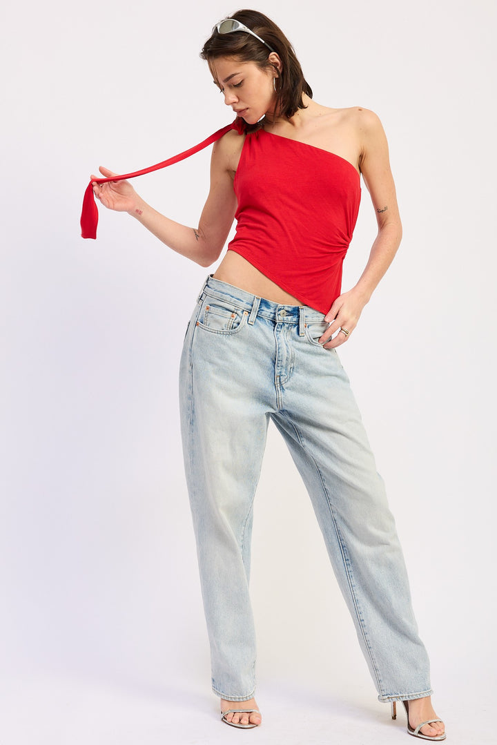 One-shoulder asymmetrical top with O-ring shoulder tie - RED