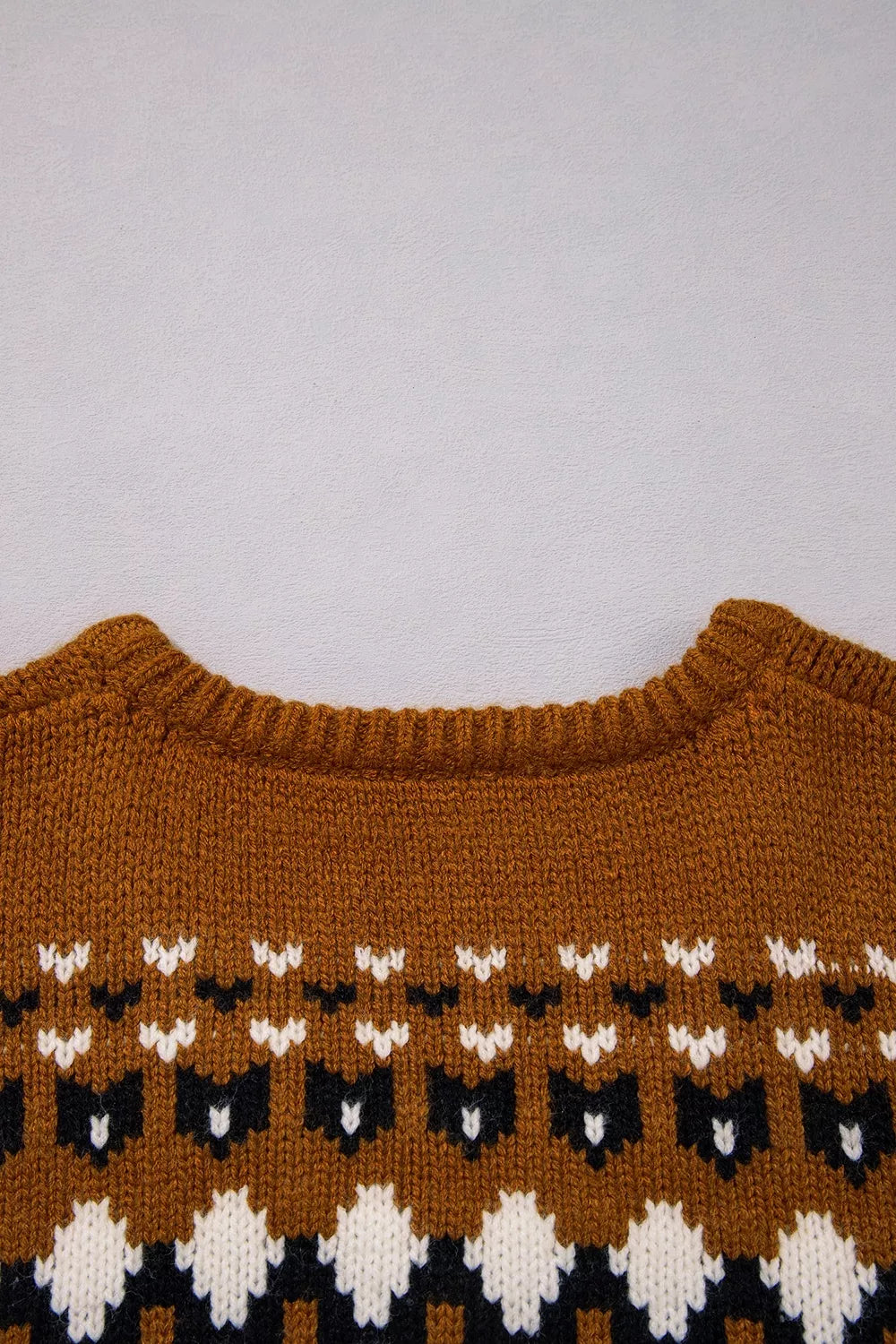 Geometric fair isle short sleeve V-neck sweater