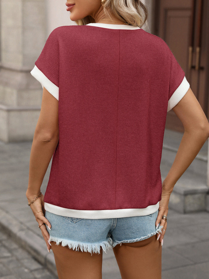 Ribbed knit short sleeve top with contrast trim