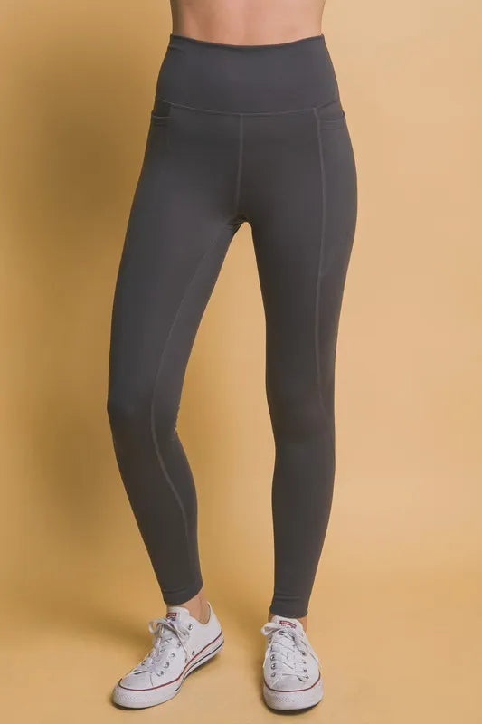 High-waist side-pocket leggings with full-length hem