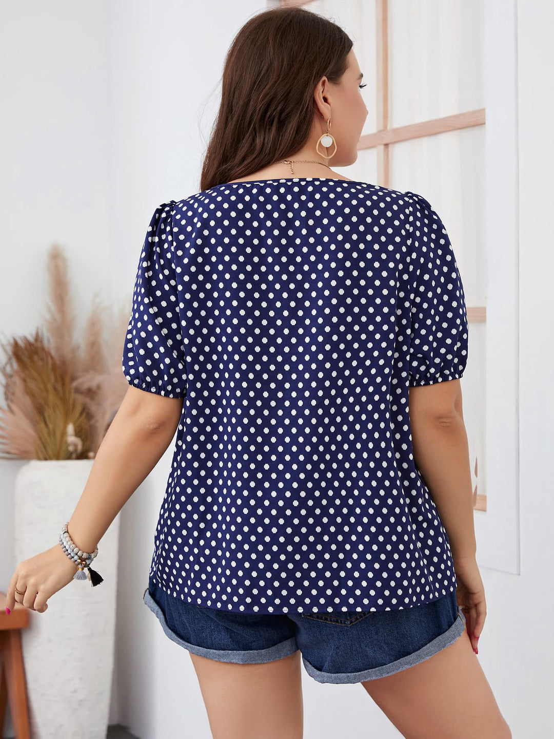 Polka dot square neck blouse with puff sleeves