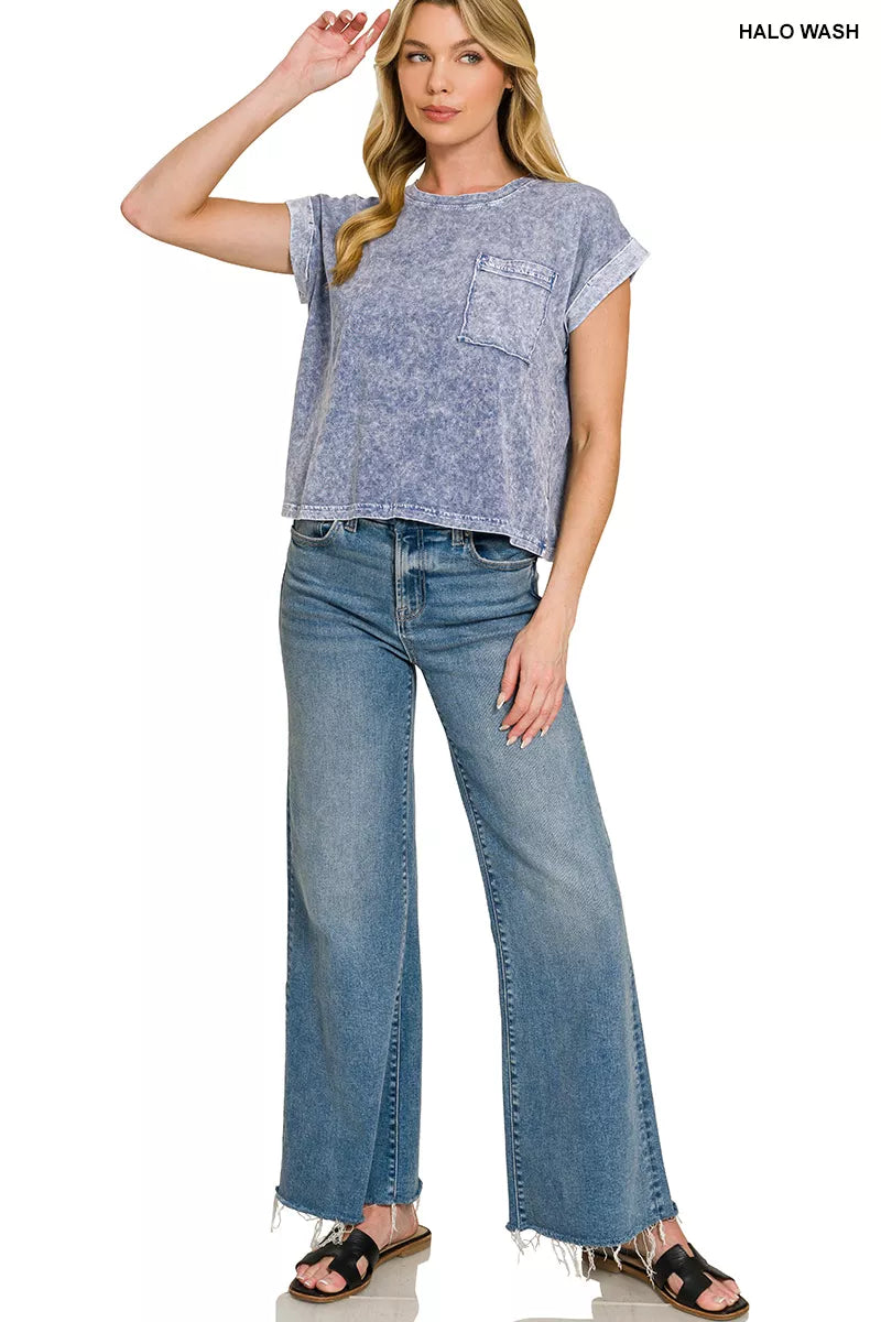 Snow-washed cotton cuffed sleeve tee with chest pocket