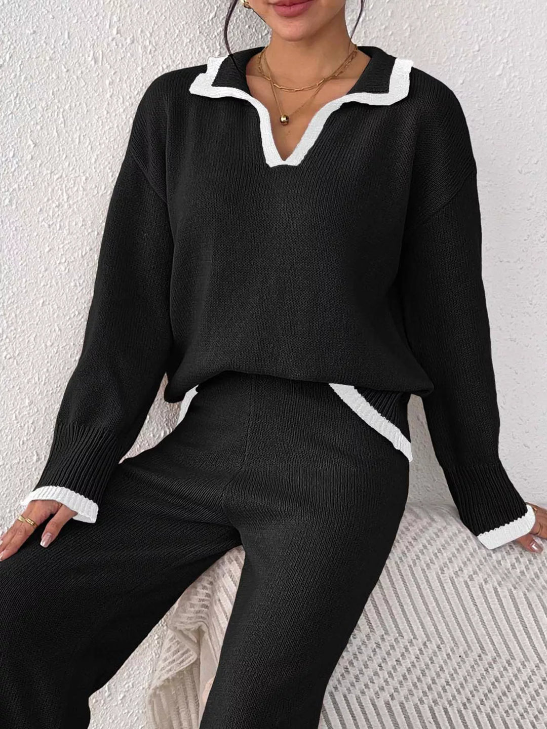 Contrast trim polo collar knit pullover sweater