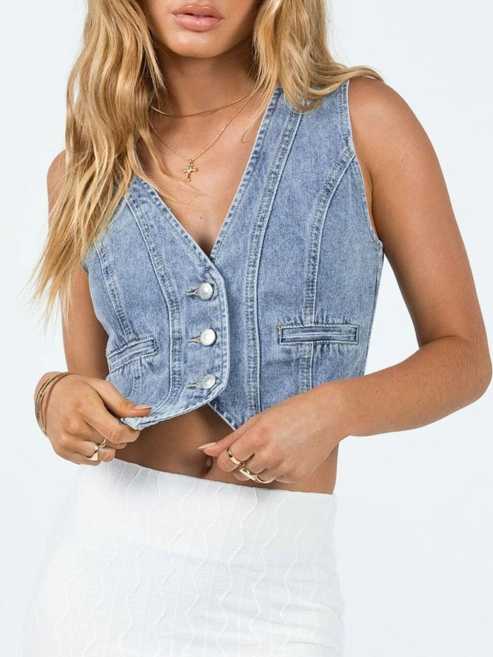 Light V-neck button-up cropped denim vest with welt pockets