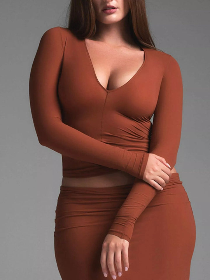 Plunge V-neck long sleeve fitted crop top