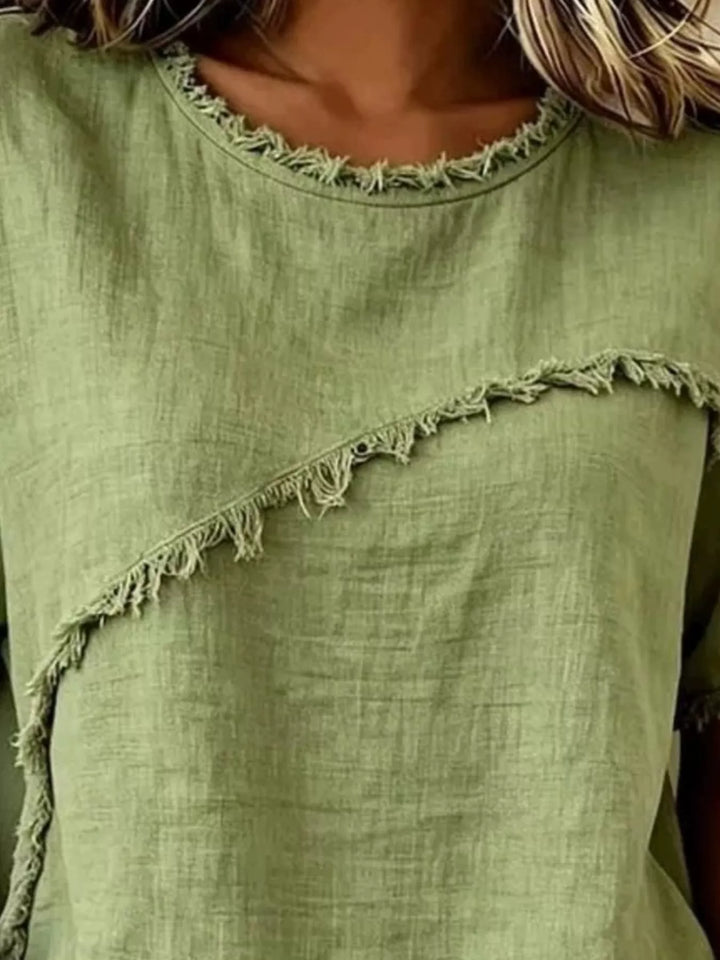 Frayed trim crew neck relaxed short sleeve top
