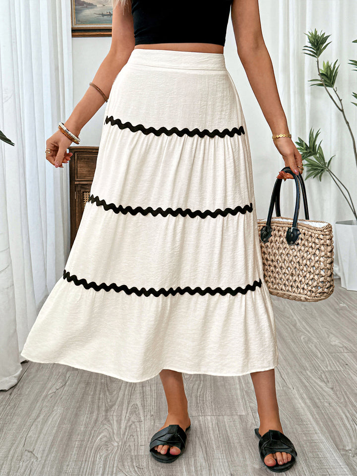 Beige High-waist tiered midi skirt with ric-rac trim