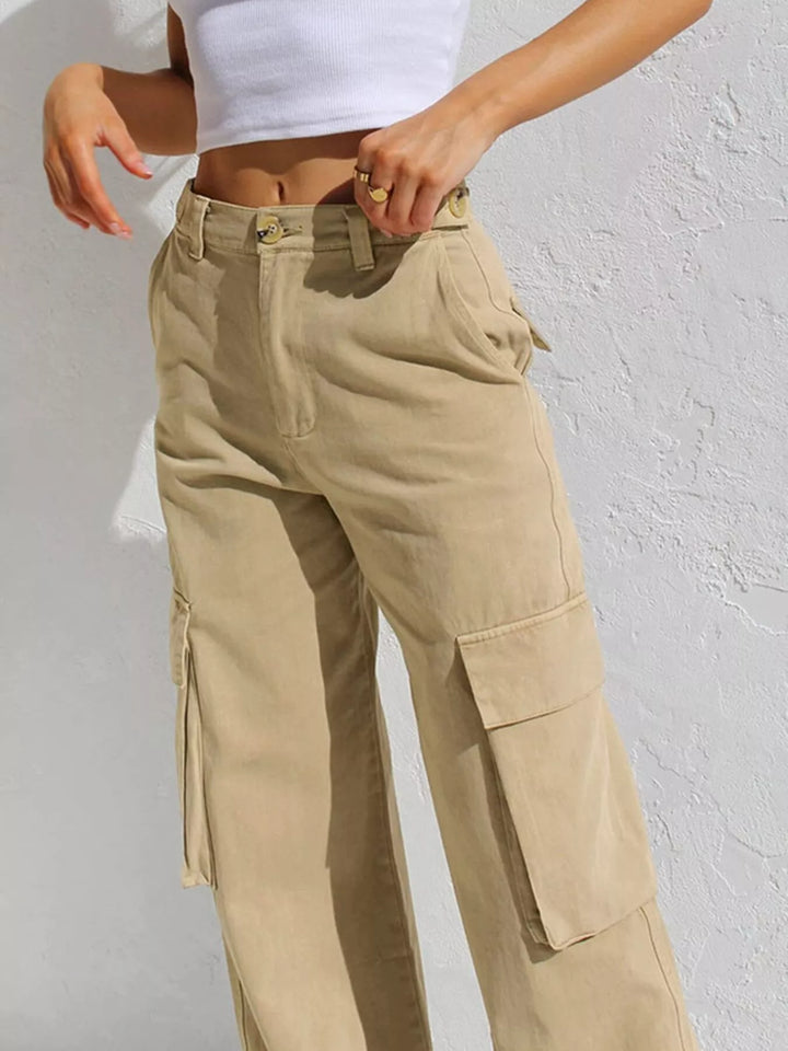 High-rise wide-leg cargo jeans with flap pockets