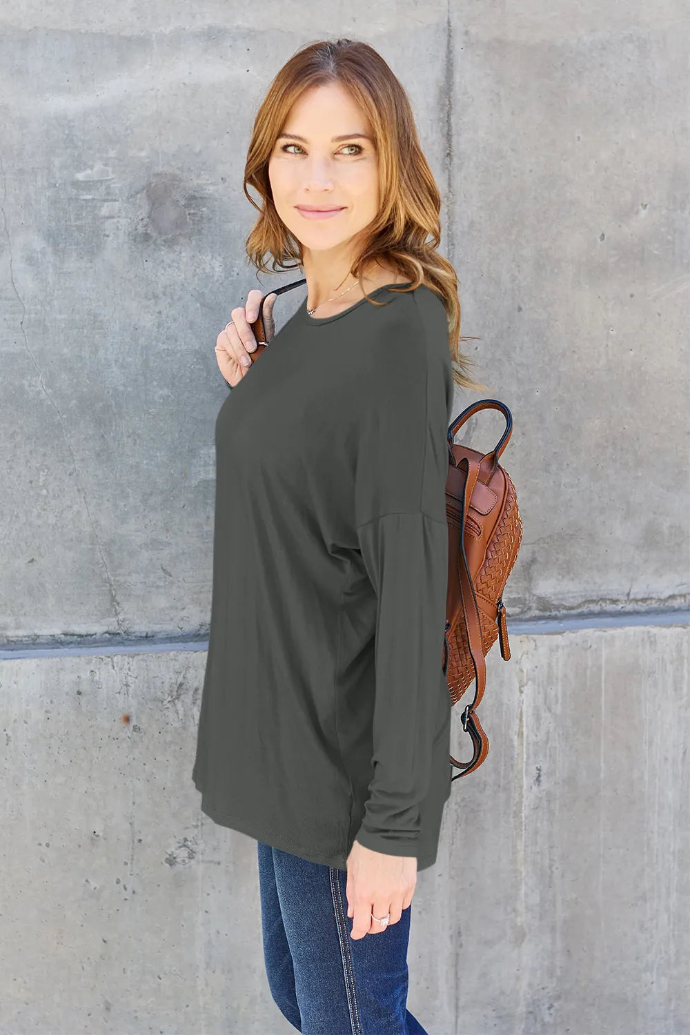 Dropped-shoulder round neck long sleeve knit top