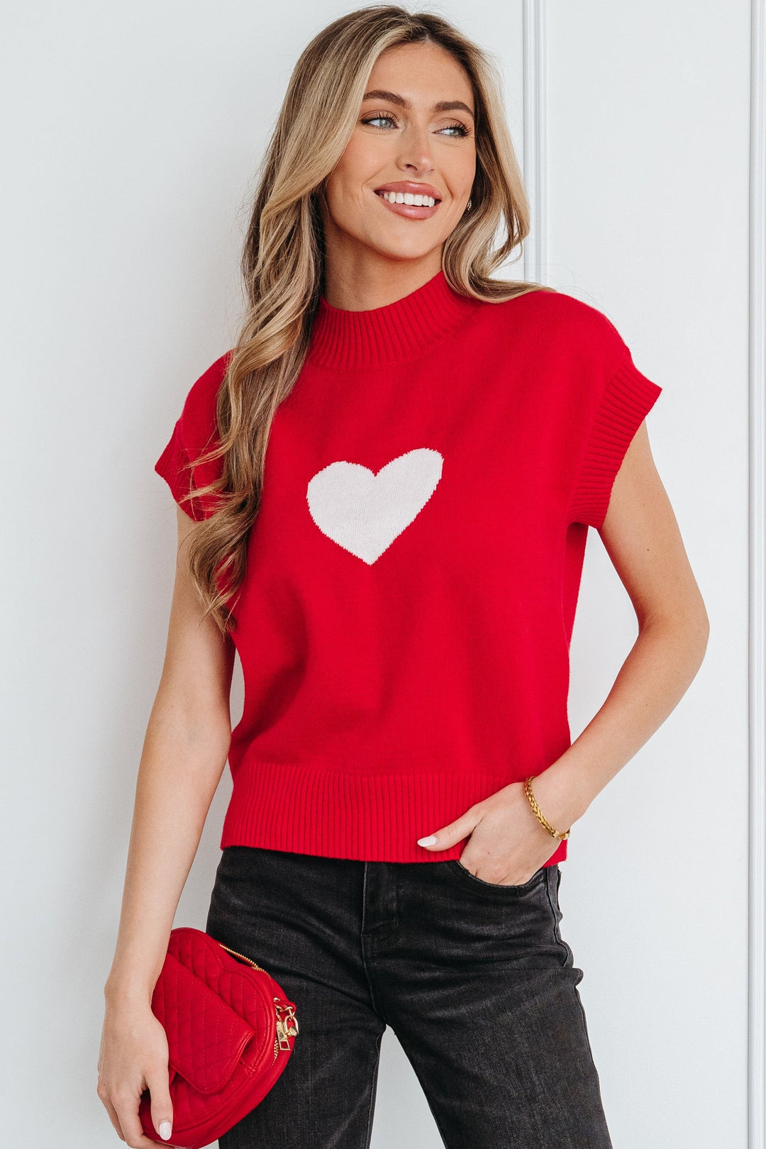 Heart graphic cropped knit sweater with cap sleeves - Red
