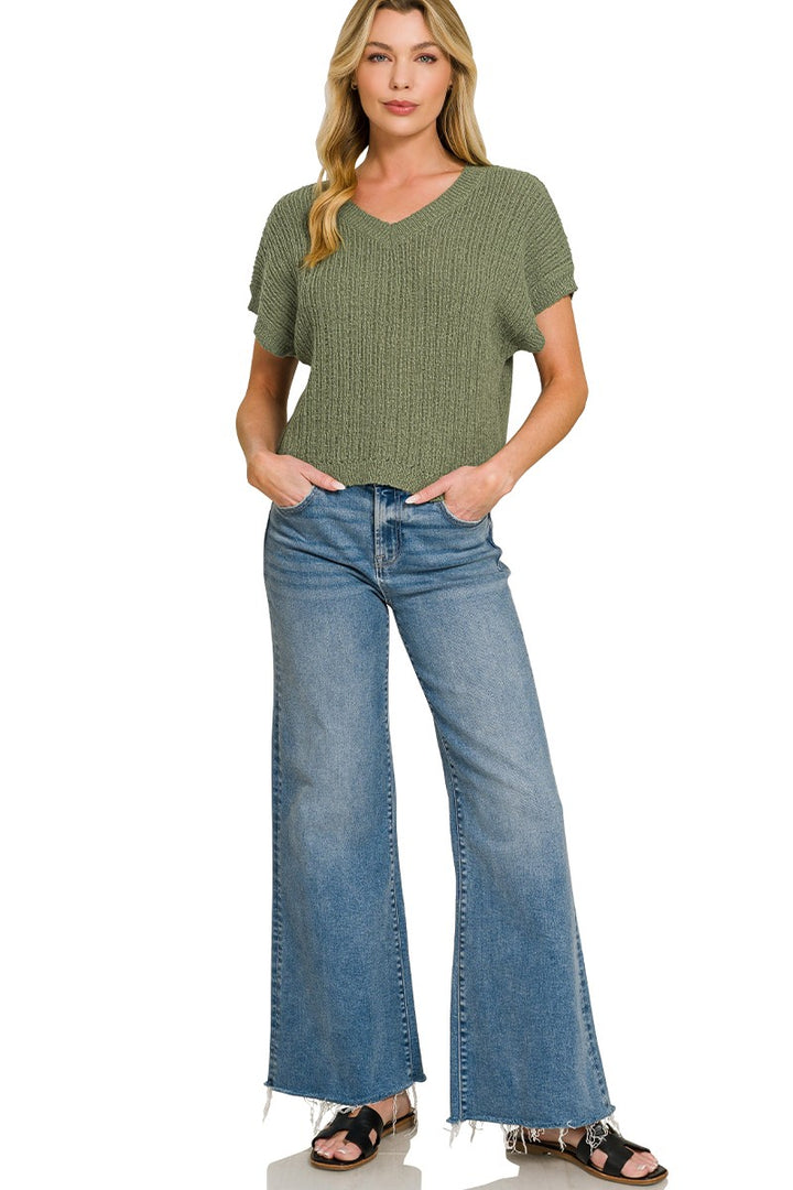 Textured knit V-neck crop sweater with short sleeves