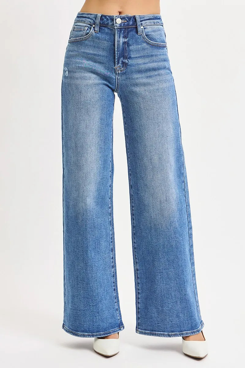 High-rise wide leg jeans with whiskered stretch denim