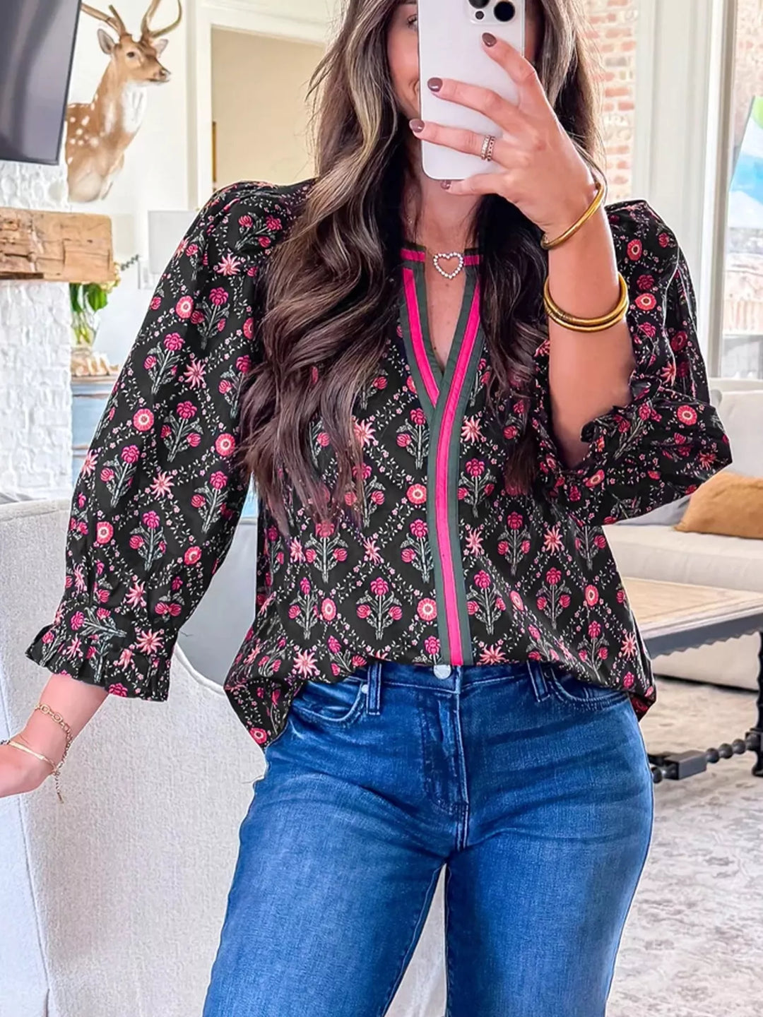 Vintage floral contrast V-neck blouse with bracelet sleeves