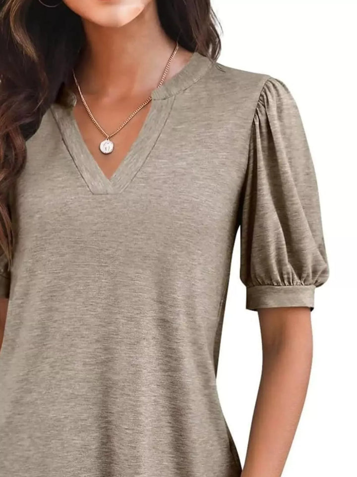 Short puff sleeve notched V-neck casual tee