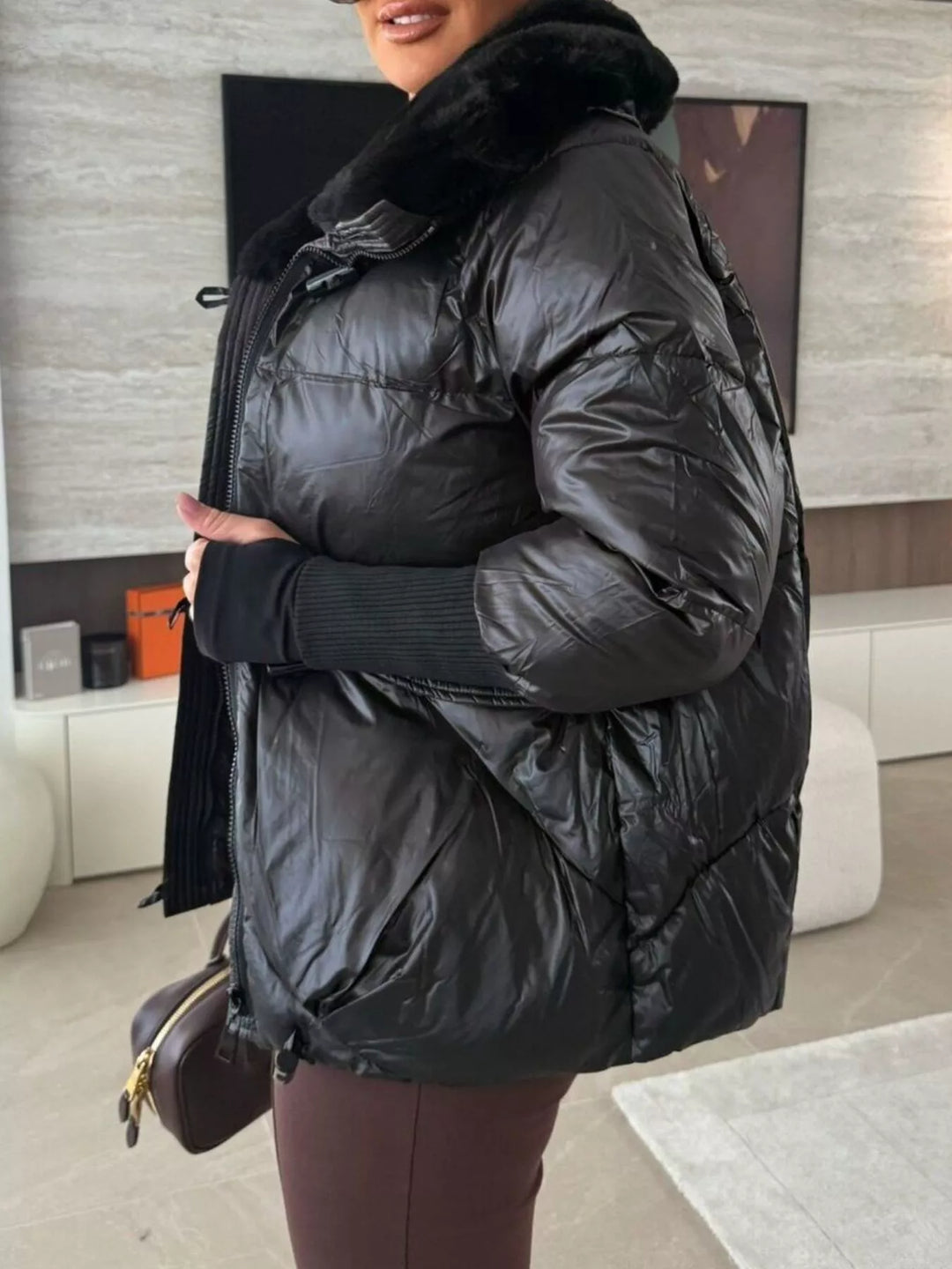 Glossy padded puffer jacket with faux fur collar