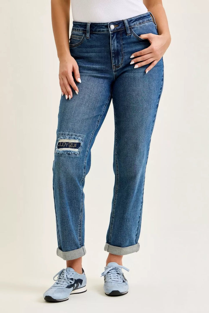 MD Mid-rise boyfriend jeans with embroidered repair patch