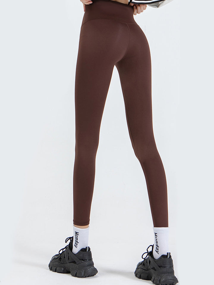High-rise sports leggings with wide yoke waistband