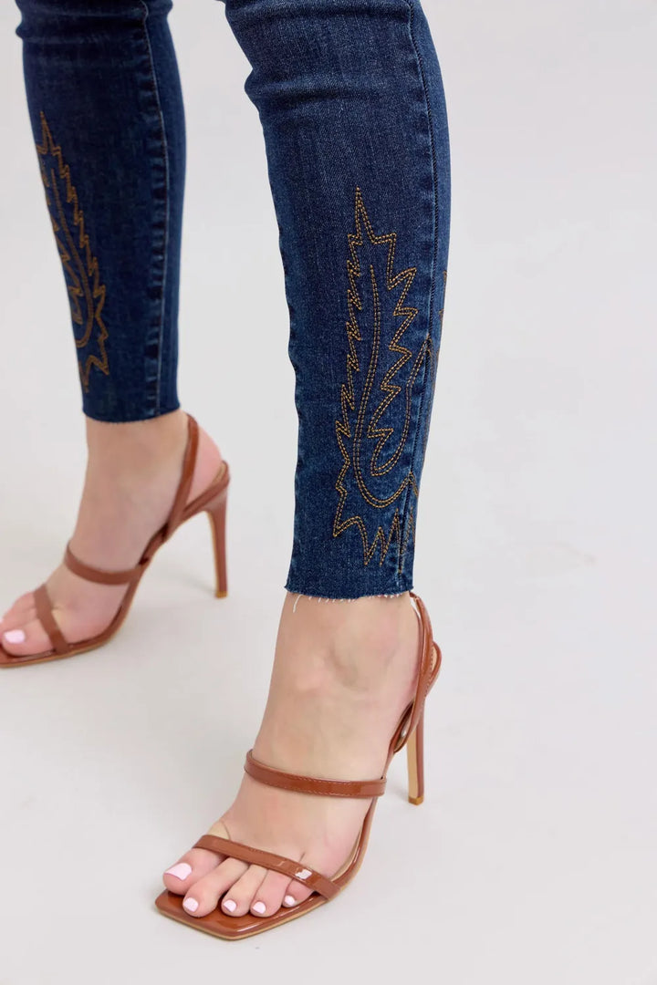Judy Blue embroidered high-rise skinny jeans