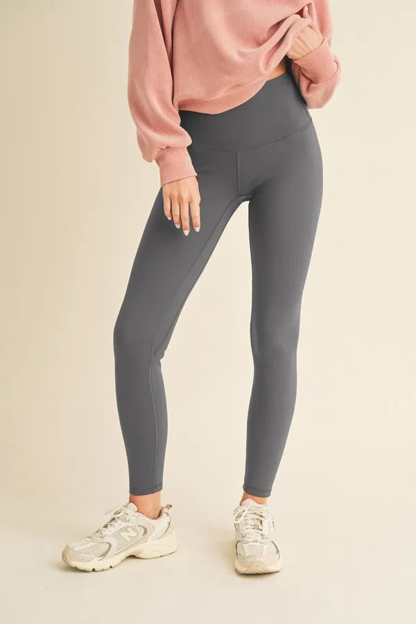 Gray Fleece-lined high-waisted leggings with wide waistband