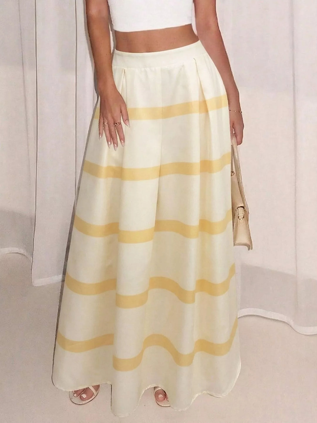 Striped pleated A-line maxi skirt with pockets