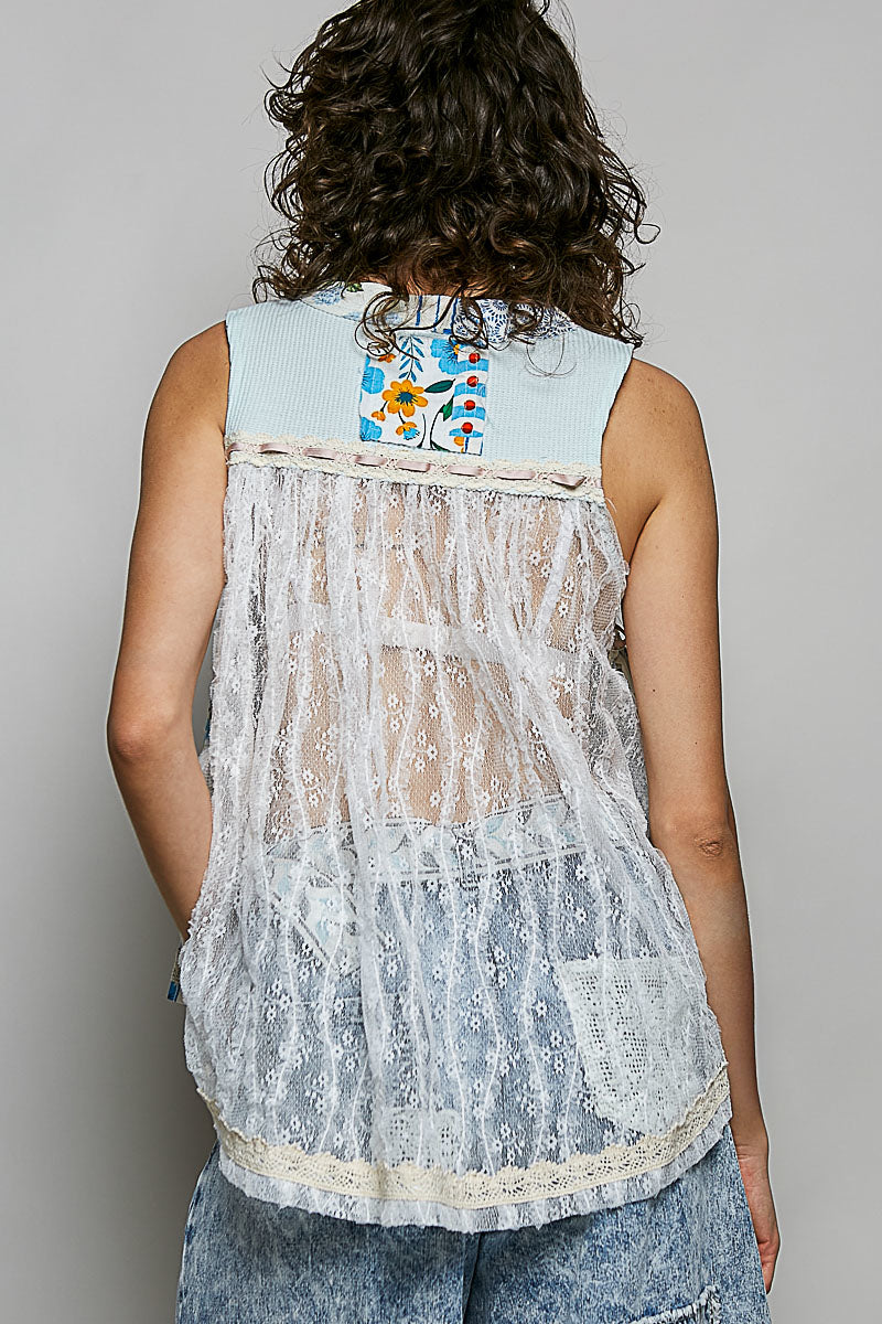 Floral v-neck babydoll tank with lace trim
