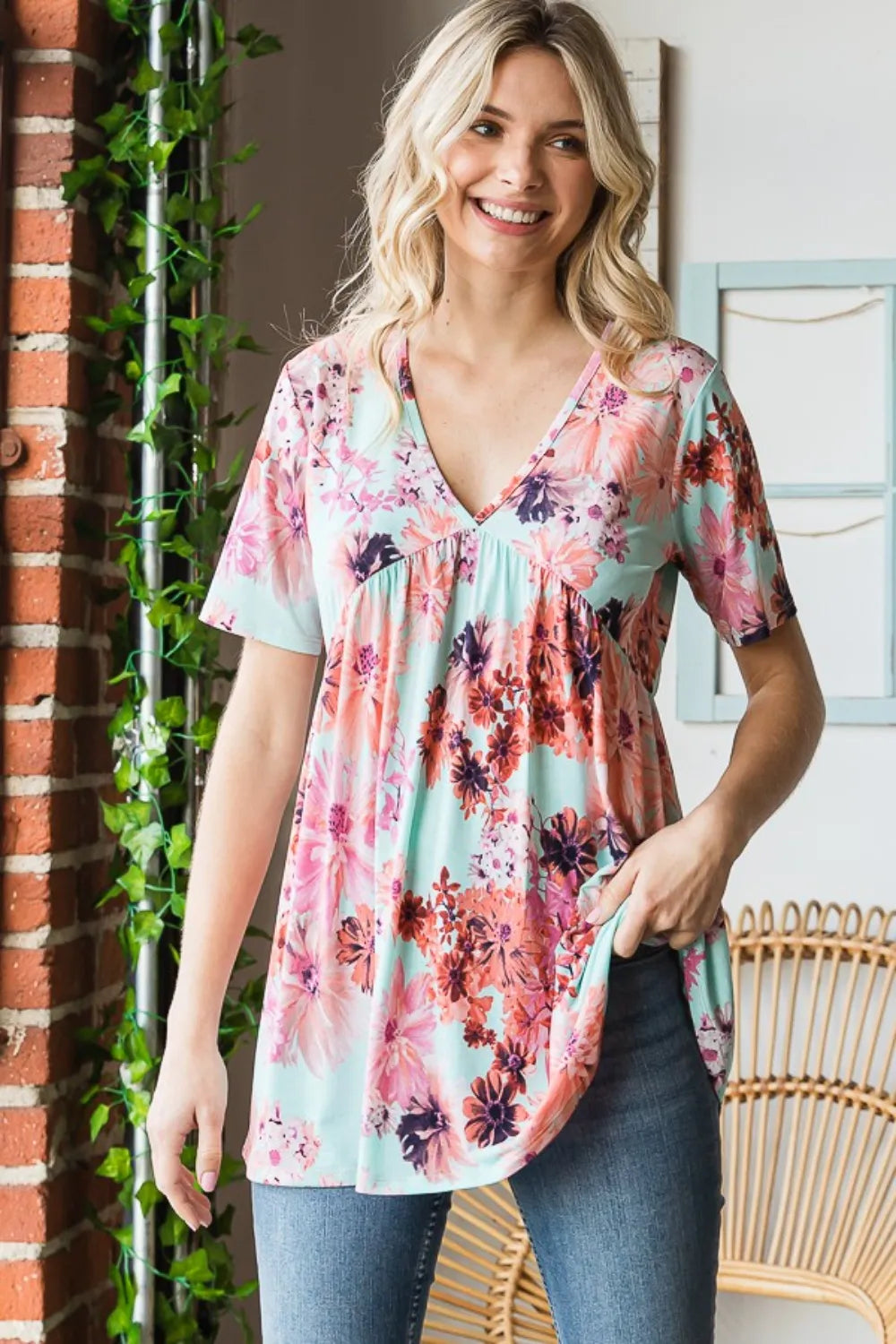 Floral V-neck short sleeve babydoll tunic top