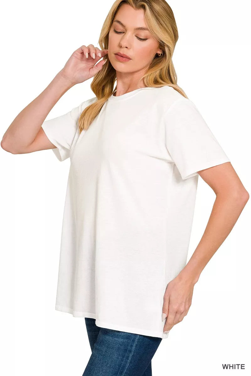 Cotton boyfriend tee with round neck and curved hem