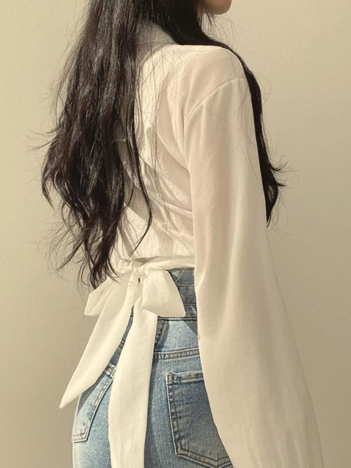 Twisted knot cropped shirt with long balloon sleeves