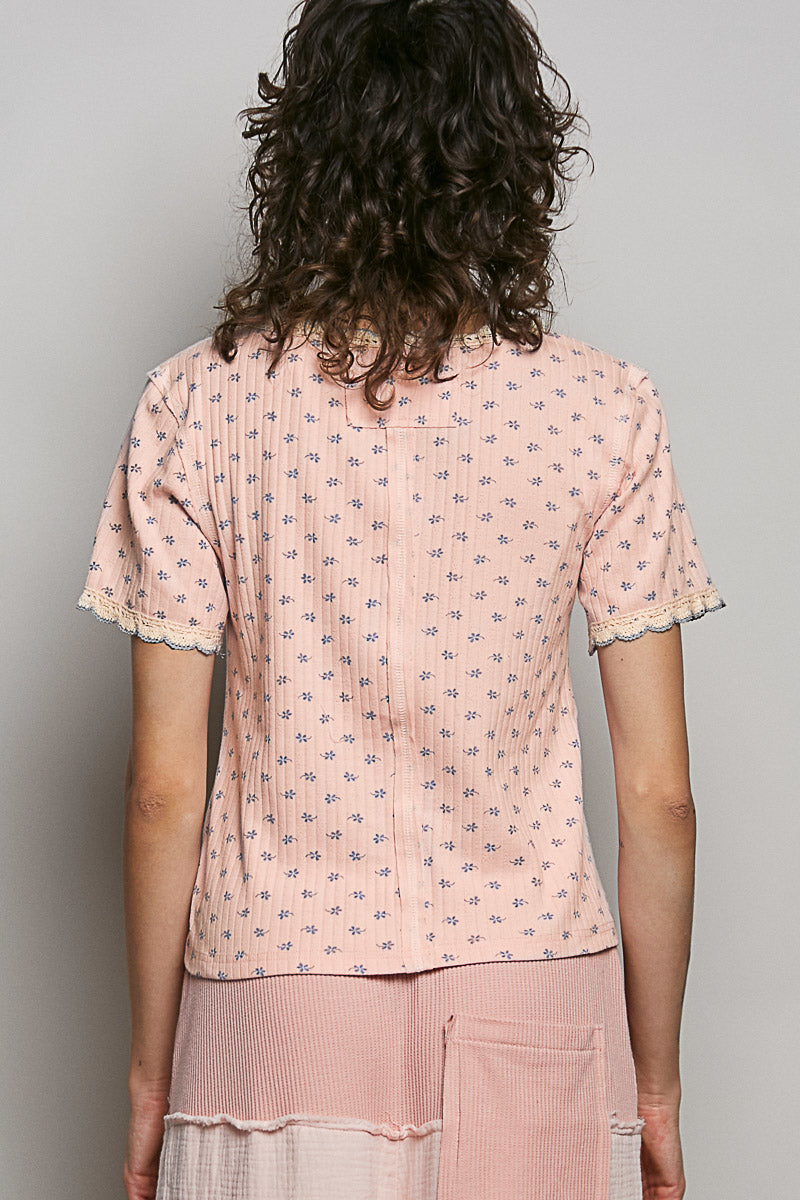 Vintage-wash floral ribbed V-neck crop top with lace trim