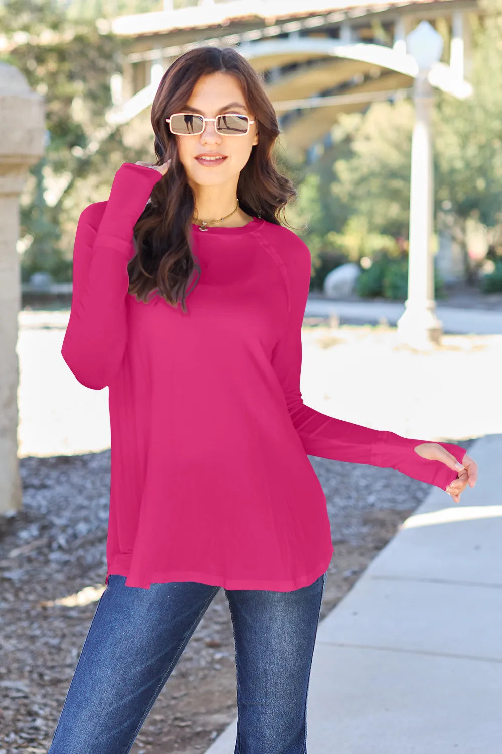Relaxed raglan long sleeve round neck tee