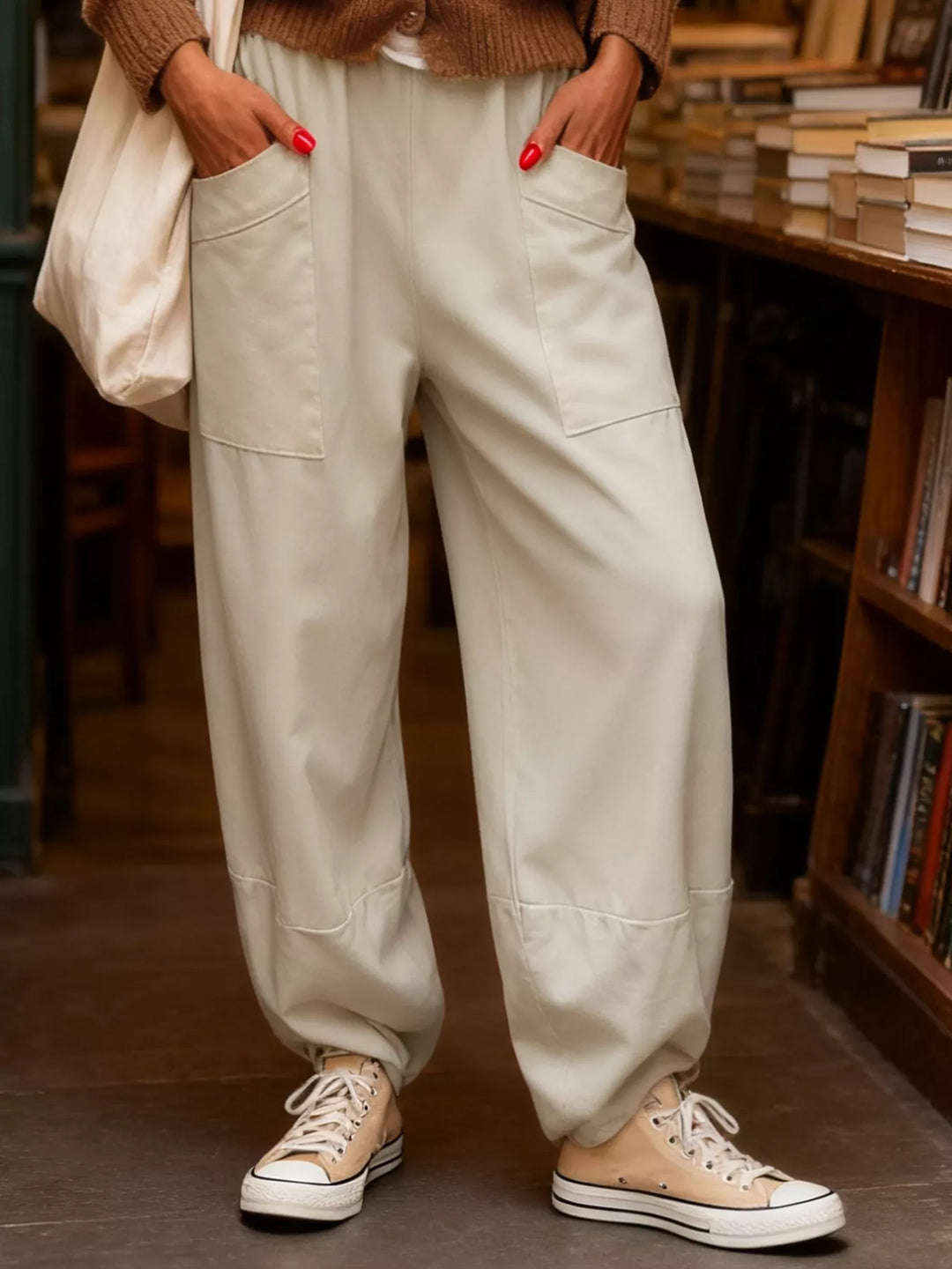 Plus size wide-leg lounge pants with patch pockets