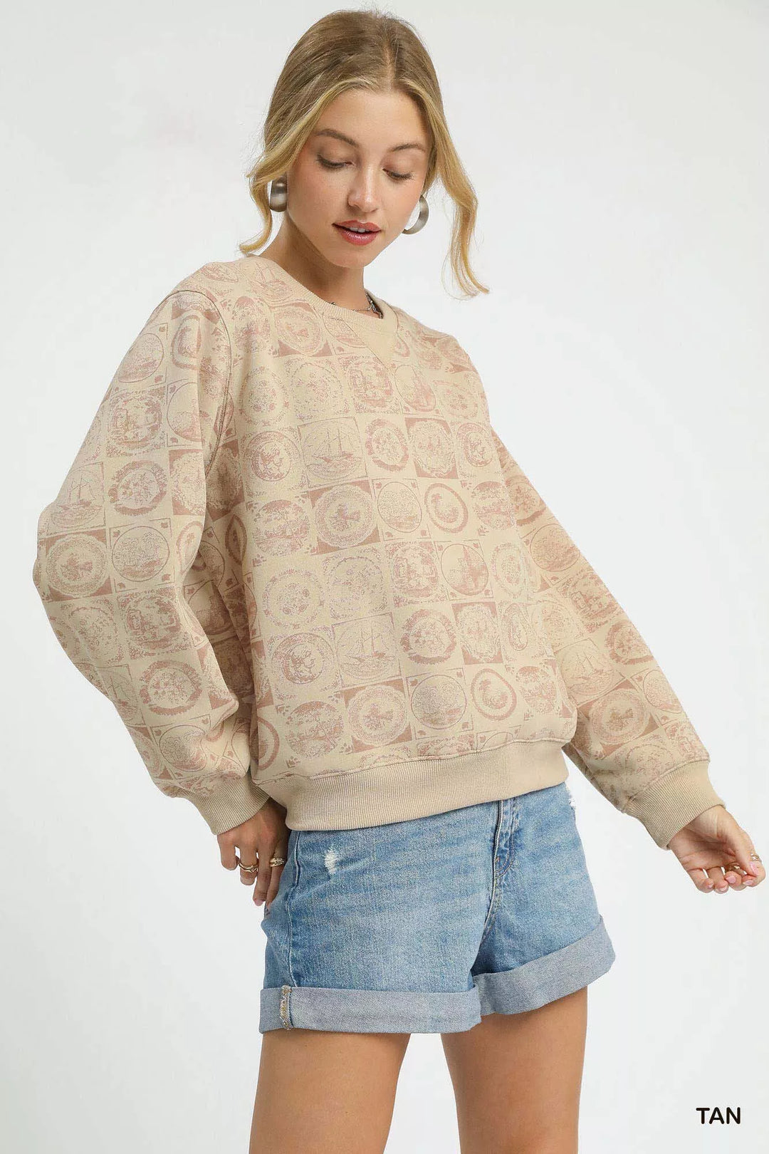 Coin stamp print pullover sweatshirt with ribbed trim