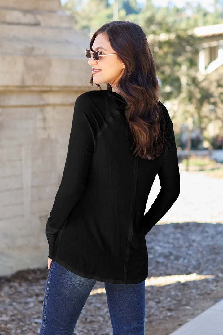 Relaxed raglan long sleeve round neck tee