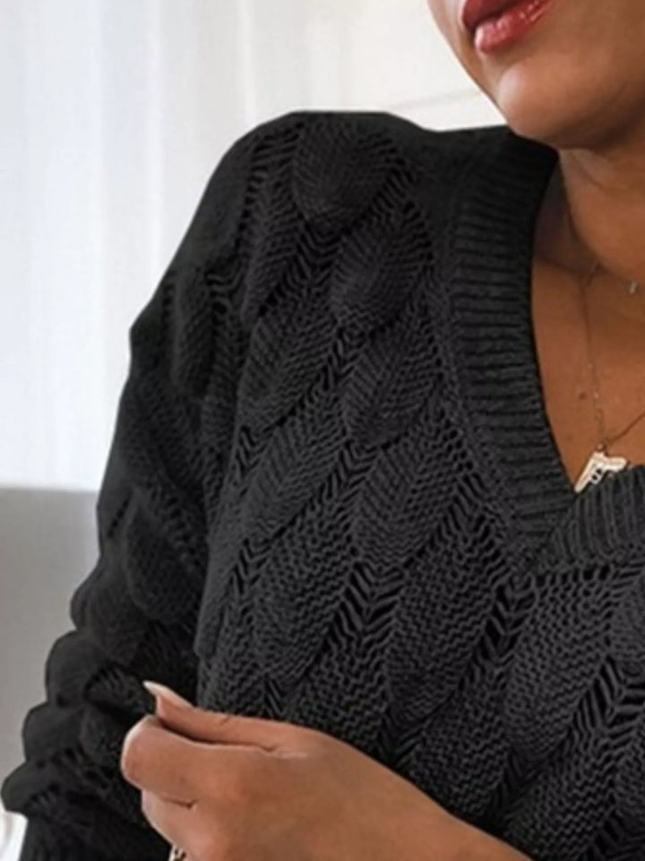 Openwork V-neck knit sweater with scalloped hem