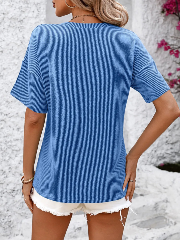Ribbed V-neck dropped-shoulder tee with chest pocket