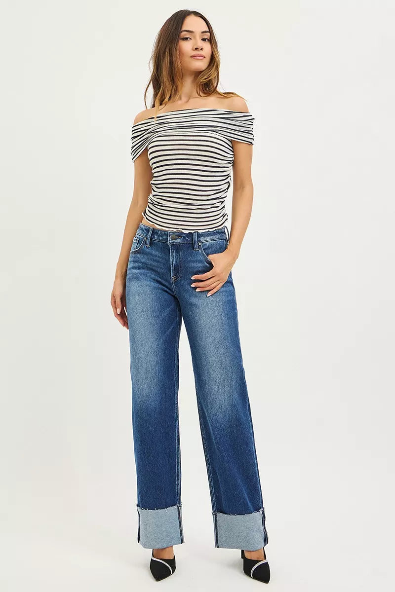 Mid-rise wide straight jeans with cuffed raw hem