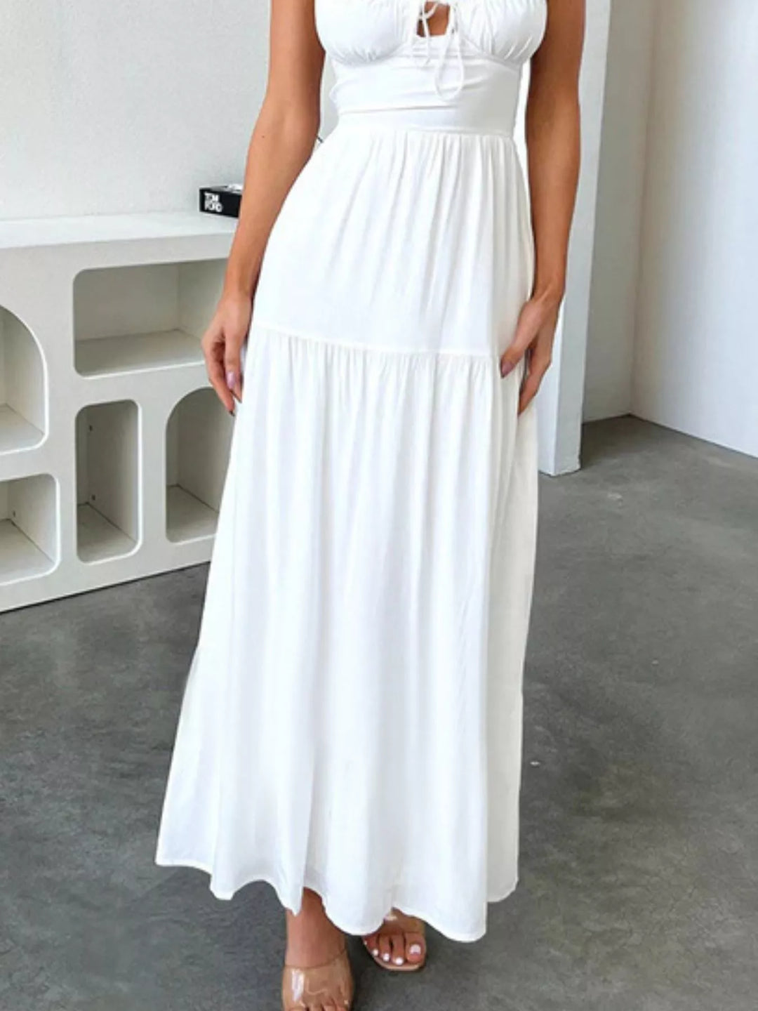 Backless lace-up spaghetti strap tiered maxi dress