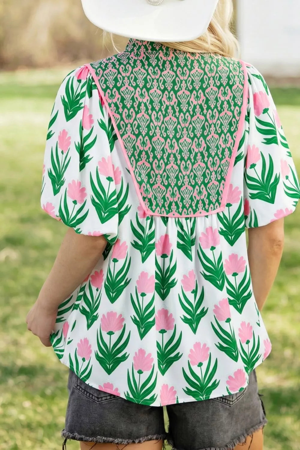 Floral print puff sleeve V-neck blouse with contrast yoke