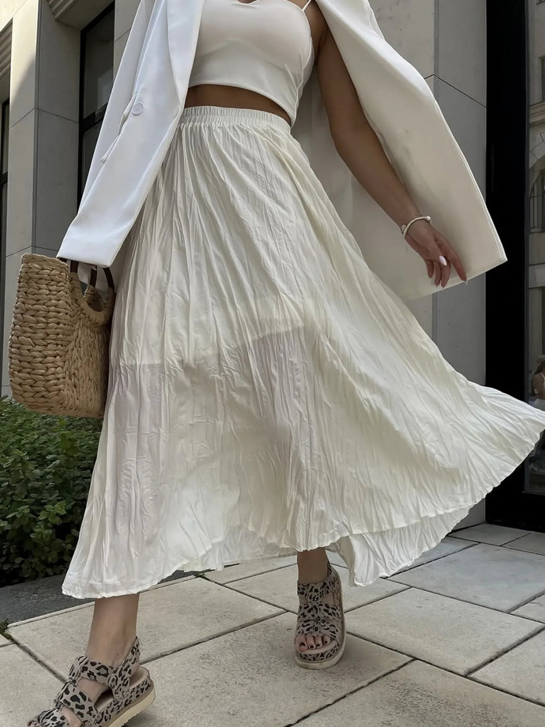 Ivory Crinkle-texture midi skirt with ruched elastic waist