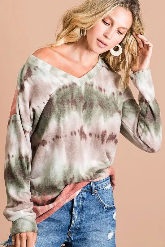 Brushed knit tie-dye V-neck long sleeve top