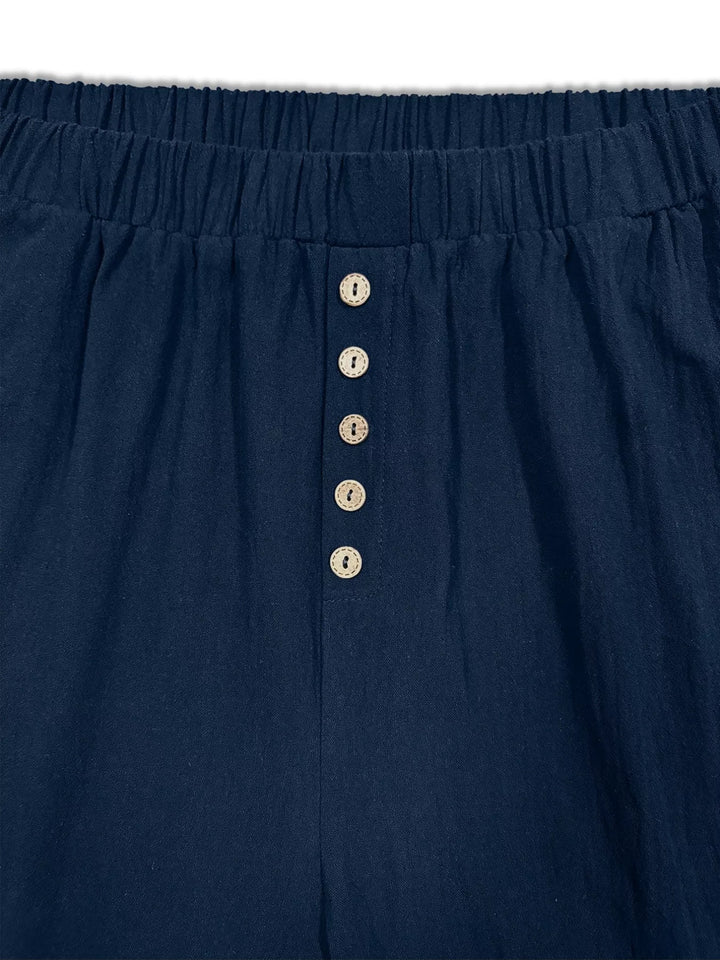 Plus-size elastic waist button-front shorts with pockets