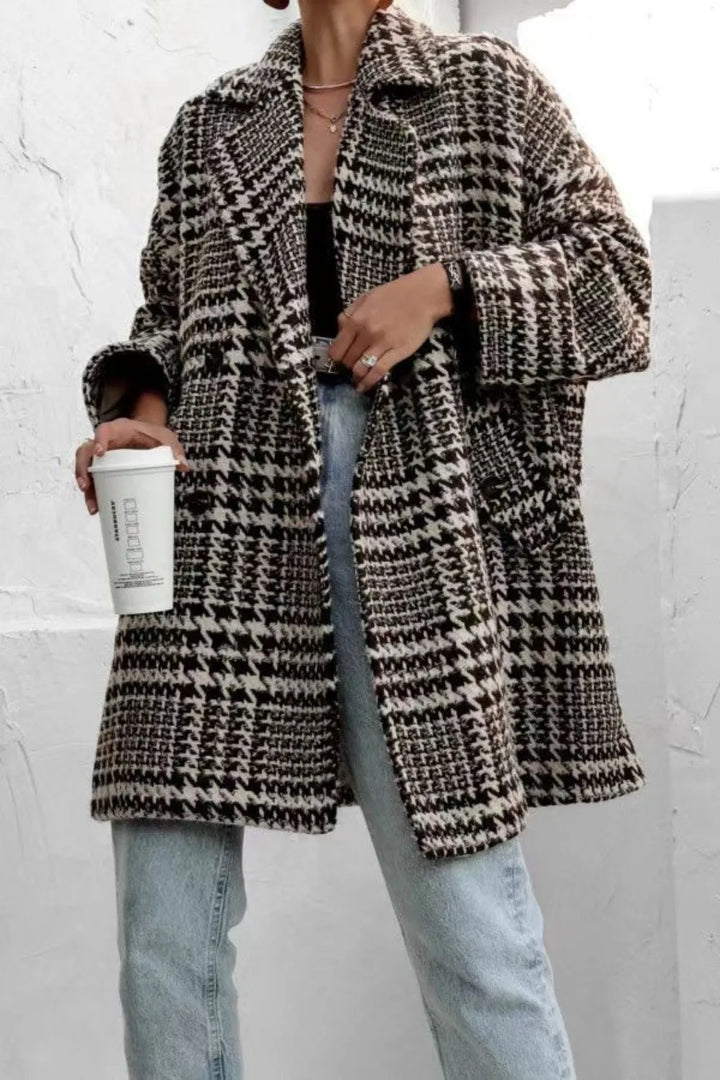 Brown Houndstooth collared coat with long sleeves and pockets