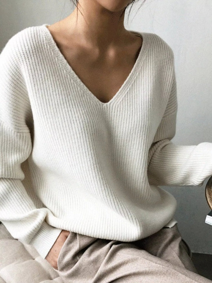Gray/white Ribbed knit V-neck sweater with dropped shoulders