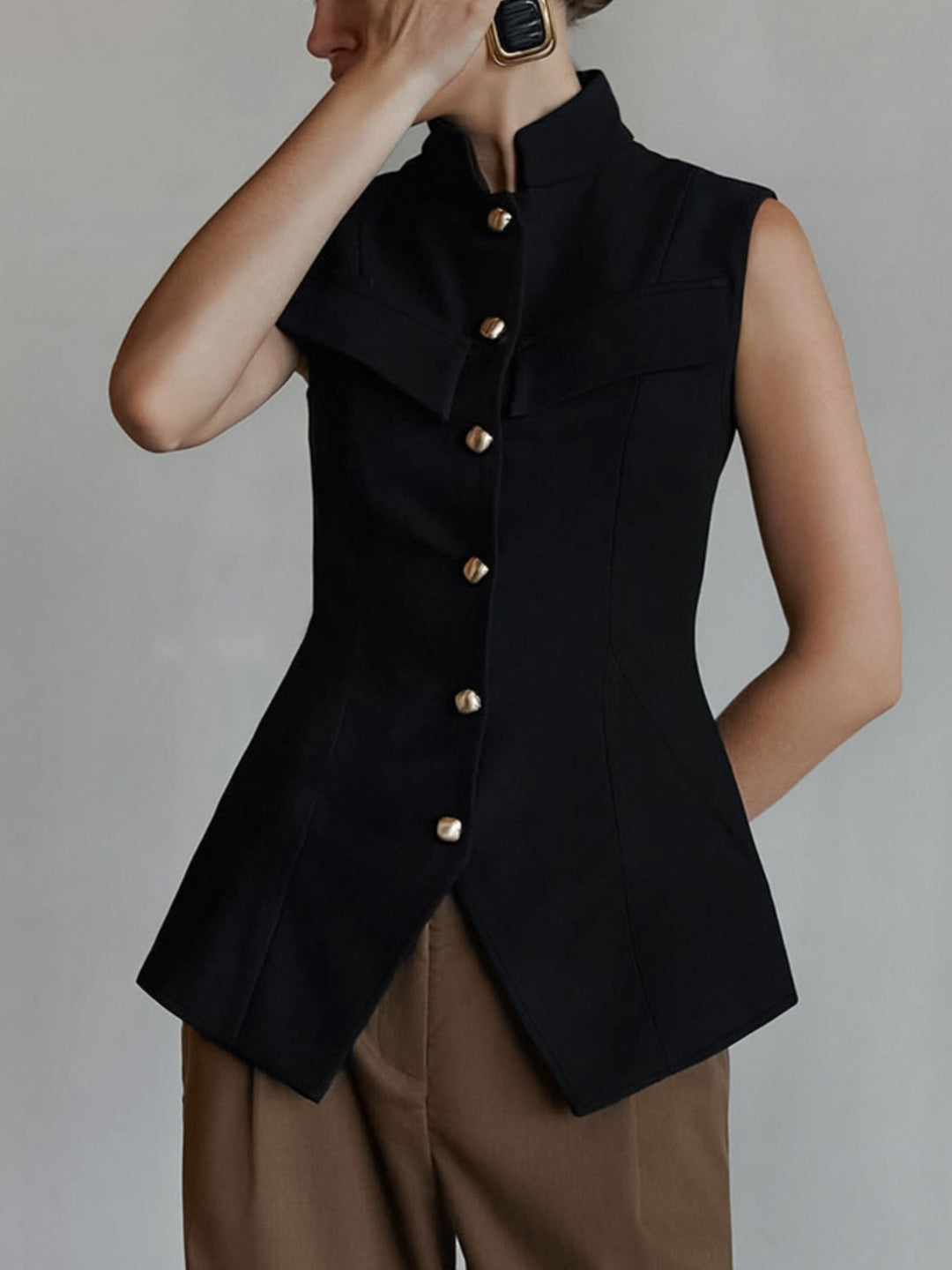Black Stand collar sleeveless button-front vest with split hem