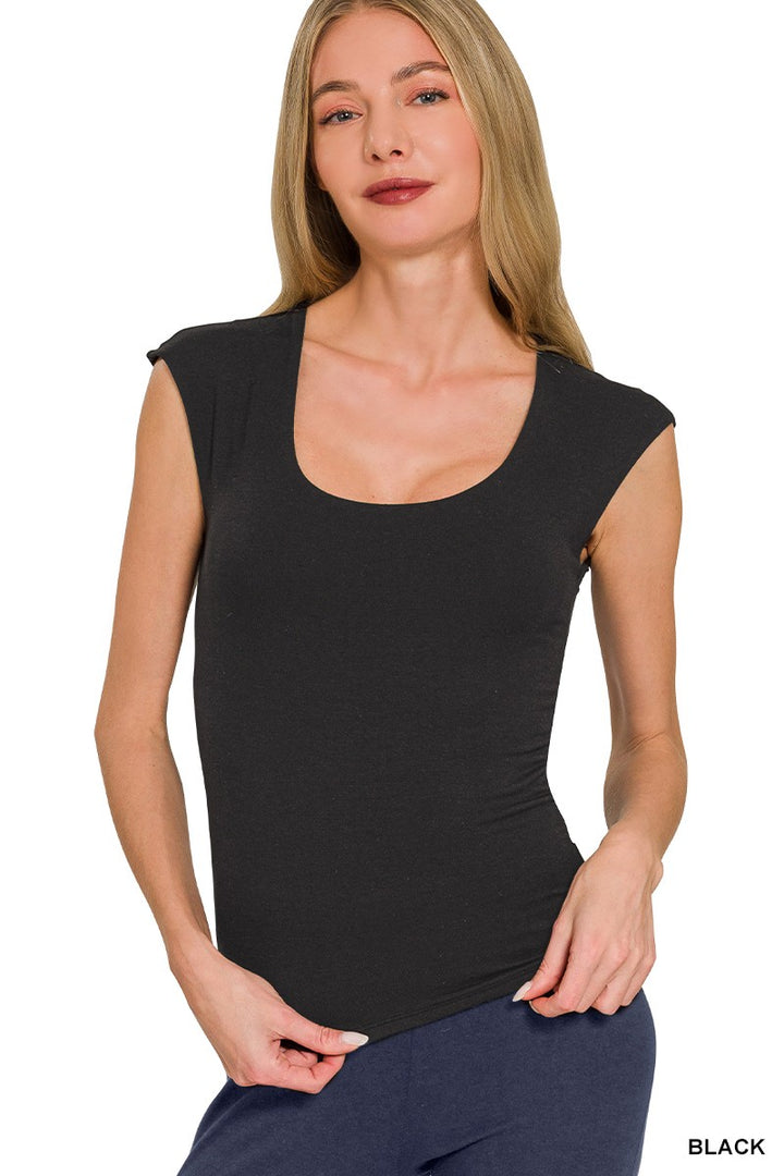 BLACK Double-layered scoop neck cap sleeve fitted top