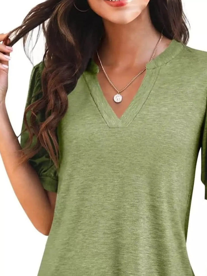 Short puff sleeve notched V-neck casual tee